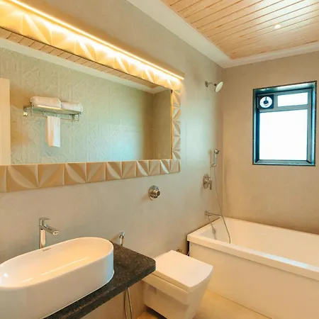 Arnna-Nesco Goregaon 4*