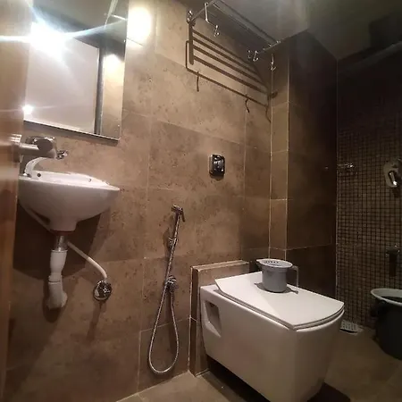 Kishan Lodging & Boarding Hotel Mumbai
