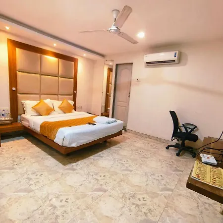 Apex Hotel
