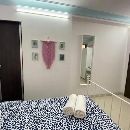Apartment Serene Oasis Near Bandra Seafront*1 Bed 2 Baths-m2 *