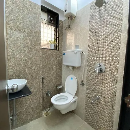 Serene Oasis Near Bandra Seafront*1 Bed 2 Baths-m2 * Mumbai