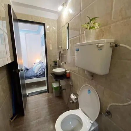 Serene Oasis Near Bandra Seafront*1 Bed 2 Baths-m2 Apartment