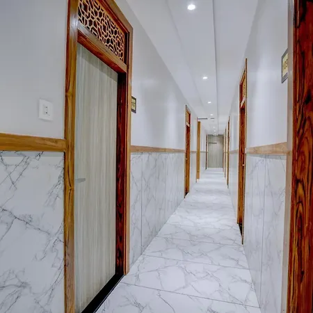 Guest house Arts International