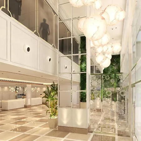 Aurika, International Airport - Luxury By Lemon Tree 5*