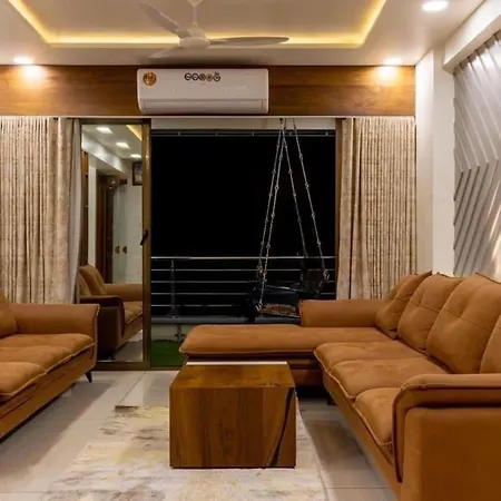One Avinghna Park Royal Service At Apartment