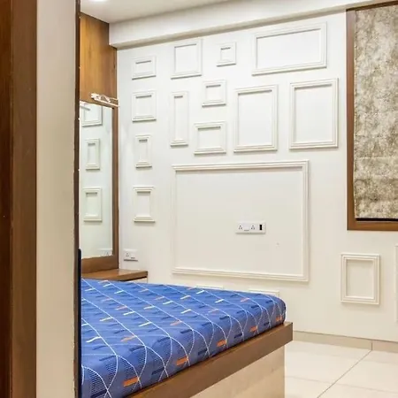 One Avinghna Park Royal Service At Apartment