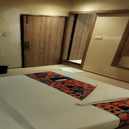 Lotus Grand Asalpha Bed & Breakfast *