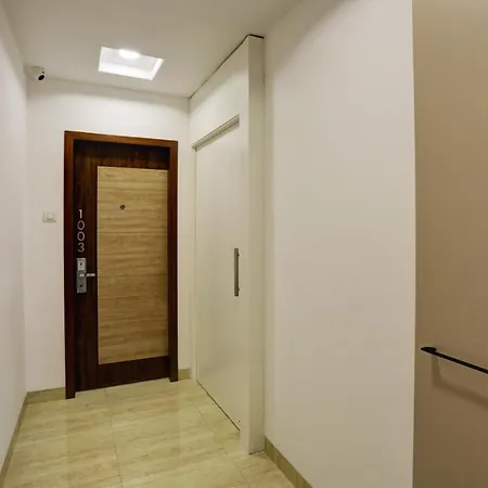 Ozone Colaba 3* Mumbai
