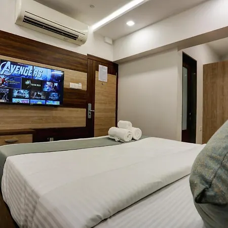 Ozone Colaba 3*