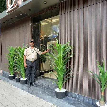 Ozone Colaba Hotel