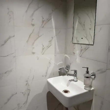 Hotel Palms Residency, Chembur Mumbai