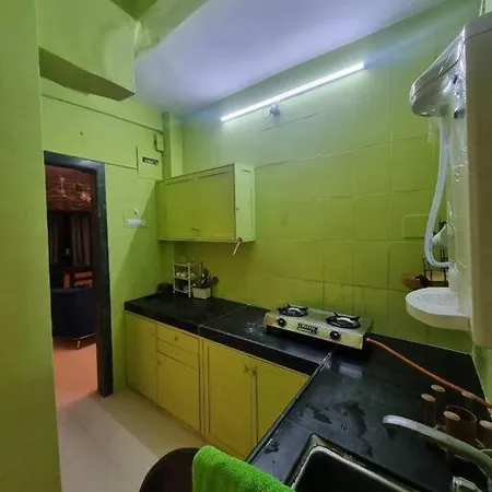 Apartment Tranquil - 1bhk - Walk Away From Carter Road *