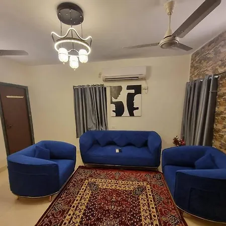 Apartment Tranquil - 1bhk - Walk Away From Carter Road Mumbai