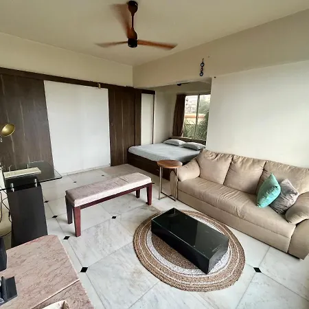 Homestay Eternal Sunshine - The Sea View En-suite Mumbai