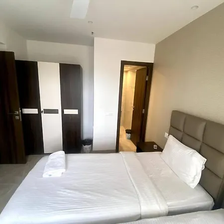 Apartment 1-bedroom At Hiranandani Powai Mumbai
