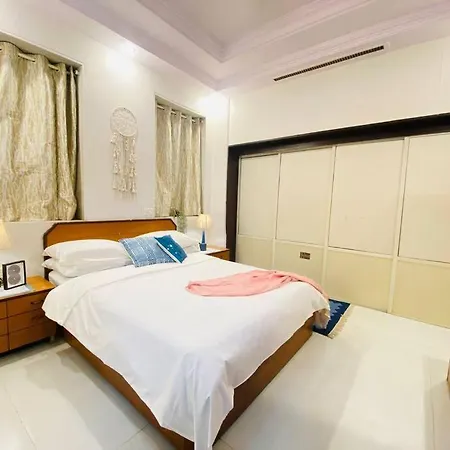 Serene Oasis: 1 Bhk With Parking In Bandra/khar * Mumbai