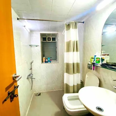 Serene Oasis: 1 Bhk With Parking In Bandra/khar Apartment
