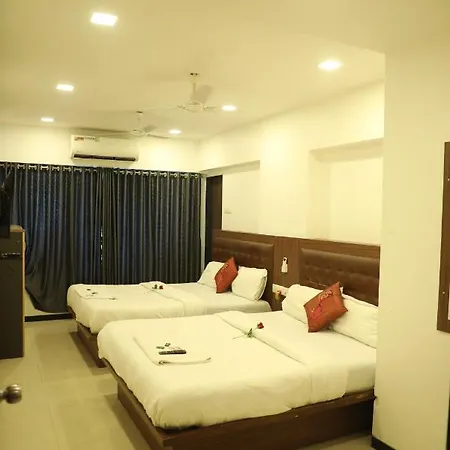 Shiv Leela Grand Hotel 2*