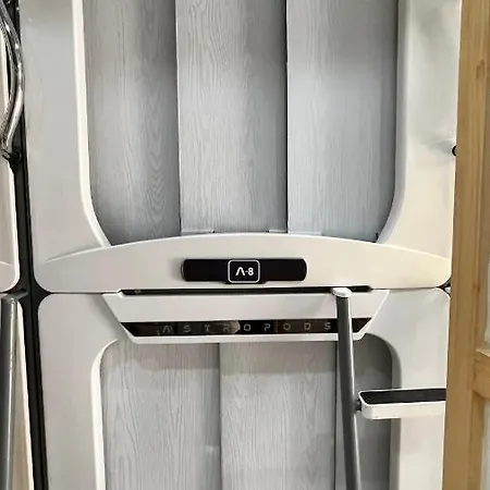 Astropods Capsule hotel *