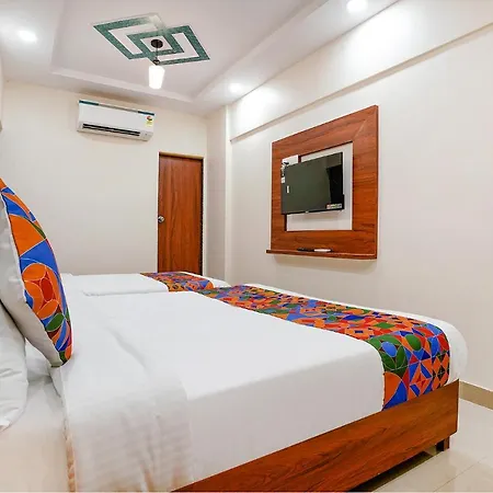 Fabexpress Alive - Nr Juhu Hotel Mumbai
