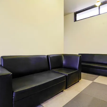 Hotel Fabhotel Bhiwandi Palace