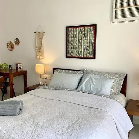 Little Hut 301, 27th Road, Khar West By Connekt Homes * Mumbai