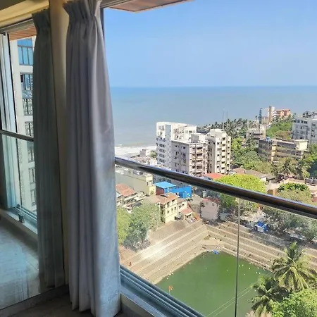 Ocean View Luxury Designer Apartment *