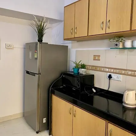 Apartment Little Hut 301, 27th Road, Khar West By Connekt Homes Mumbai