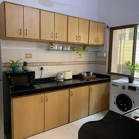 Little Hut 301, 27th Road, Khar West By Connekt Homes Mumbai