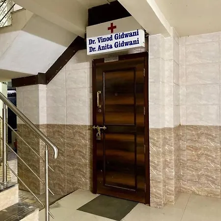 Apartment Little Hut 301, 27th Road, Khar West By Connekt Homes Mumbai
