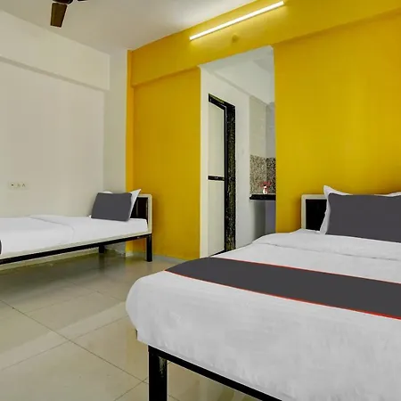 Hotel Collection O Auckland House Mumbai
