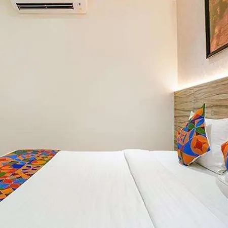 Hotel Fabexpress The Dr Residency 3*