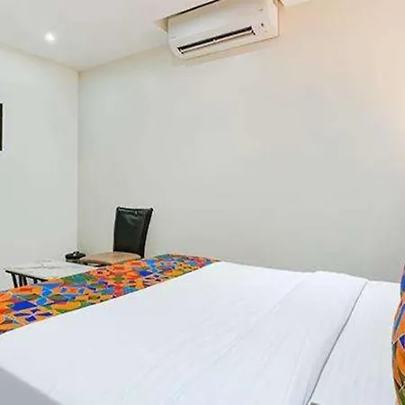 Hotel Fabexpress The Dr Residency 3*