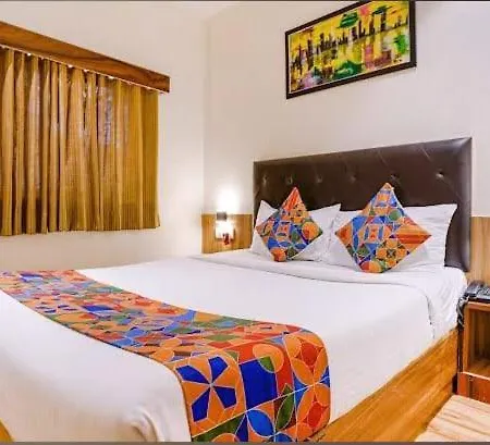 Hotel Deluxe Residency Nr- International Airport
