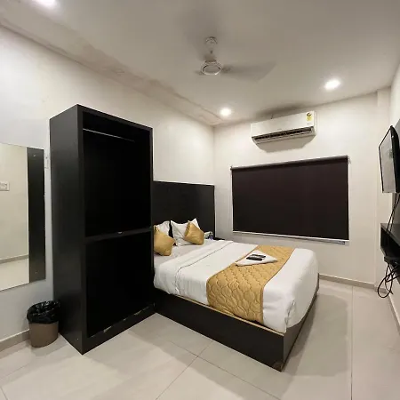 Hotel Wind Flower Regency - Near Kokilaben Hospital