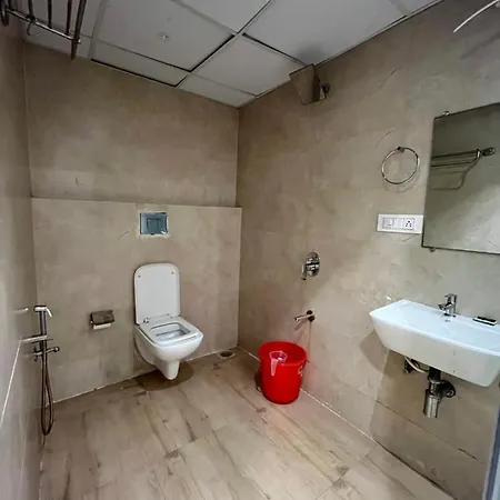 Hotel Wind Flower Regency - Near Kokilaben Hospital 3*