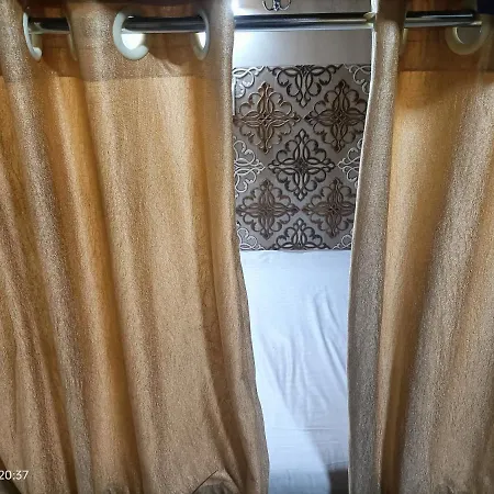 Metro Hostel Mumbai