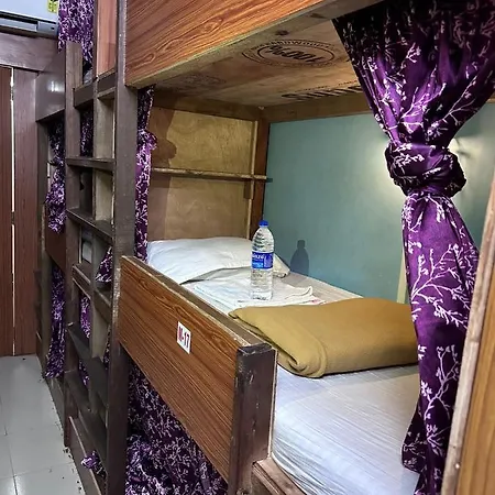 Pg Mahira 3* Mumbai