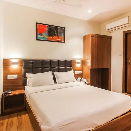 Hotel Deluxe Residency Nr- International Airport