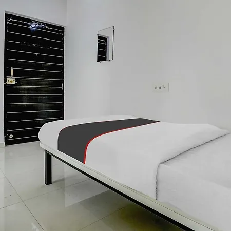 Collection O Auckland House Hotel