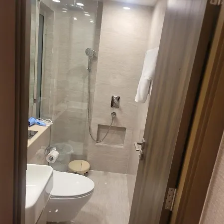 Apartment Sapphire Asta- Regent Hills Mumbai