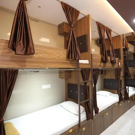 Mango Marol Hostel Mumbai