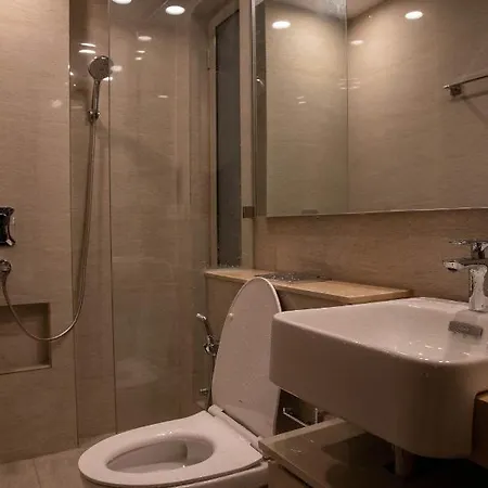 Zenia Luxury Suites And Serviced *