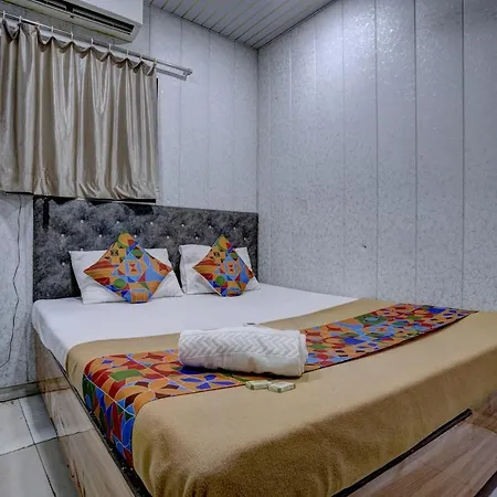Hotel Saini,mumbai 2*