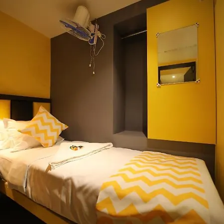 Hostel Marol-the Hubz *
