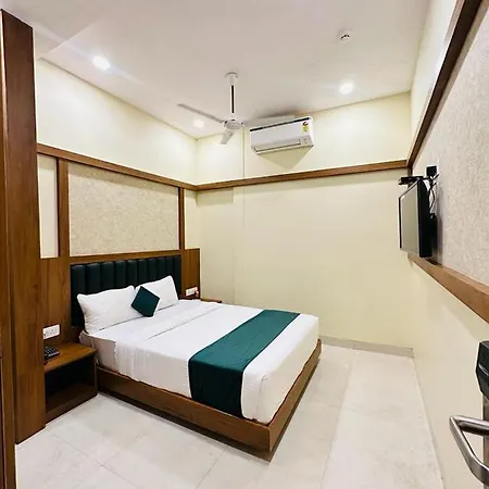Hotel Bkc Downtown - Near Us Embassy 3*