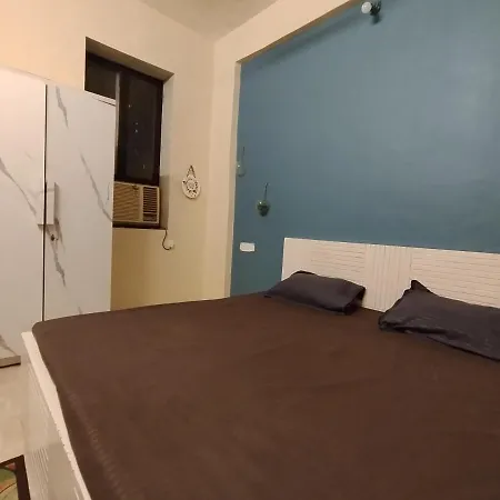 Apartment 2 With Balcony In Bandra West Mumbai