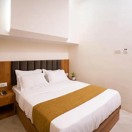 Hotel The Platinum 3*