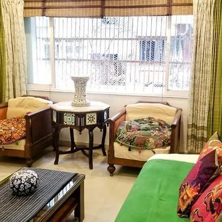 Beautiful 1master Bedroom In Bandra West