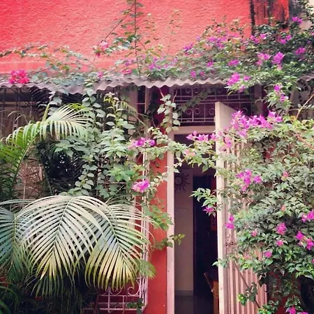 Beautiful 1master Bedroom In Bandra West Mumbai
